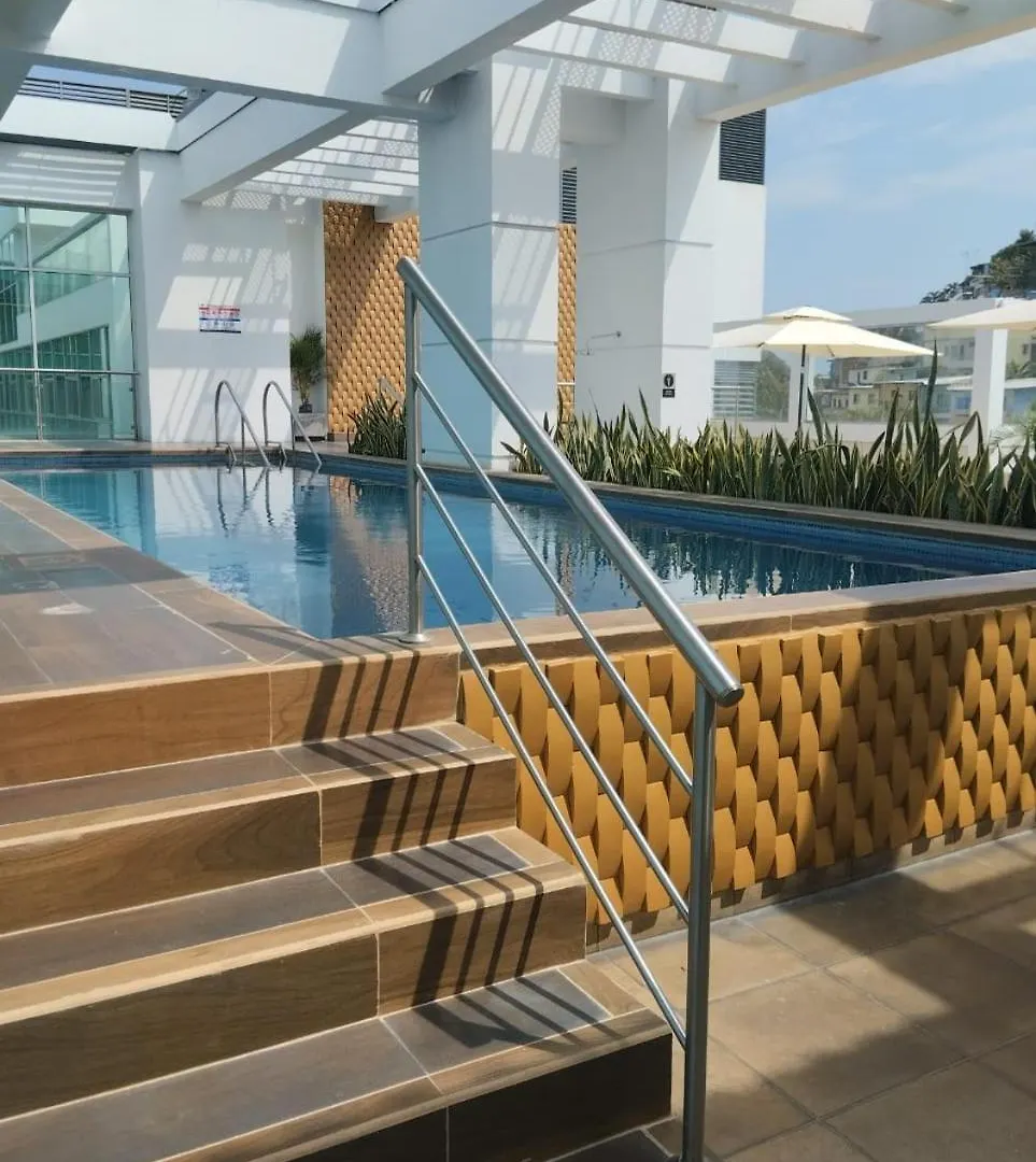 Luxuri Suite Vista Al Rio Guayaquil Appartement