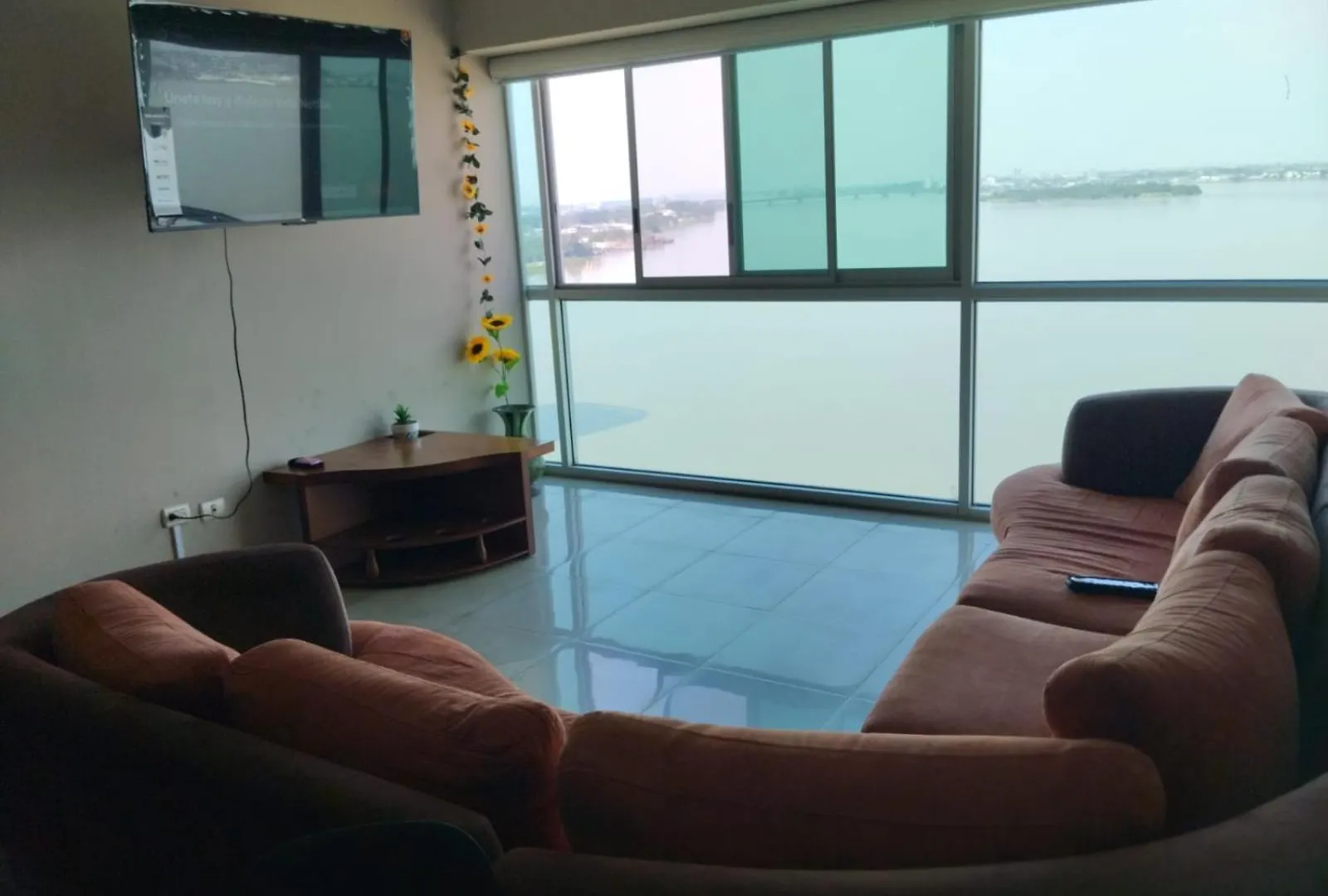 Luxuri Suite Vista Al Rio Guayaquil Appartement