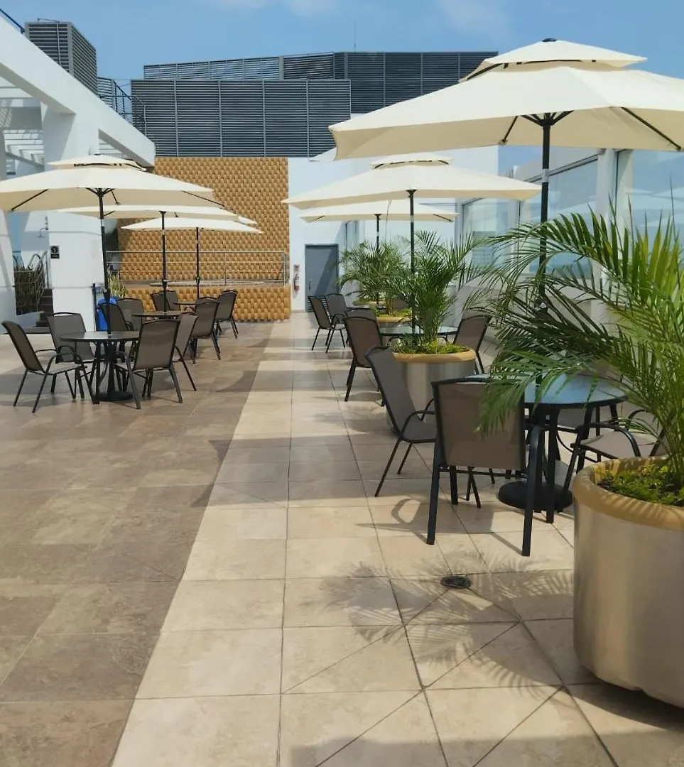 Luxuri Suite Vista Al Rio Guayaquil 0*,  Ecuador